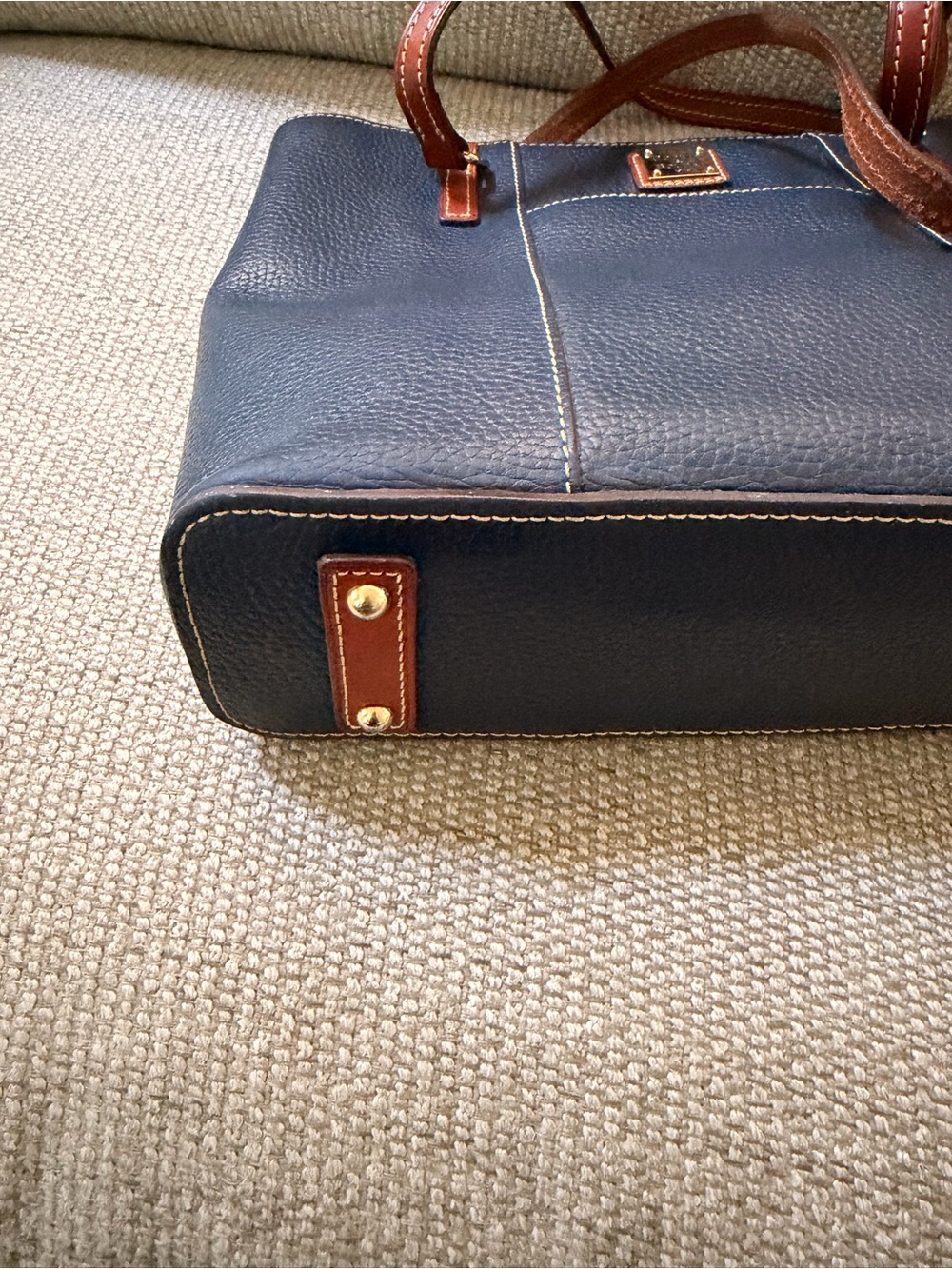 Dooney & Bourke Navy Pebble Leather Tote Red Lining - Picture 6 of 13
